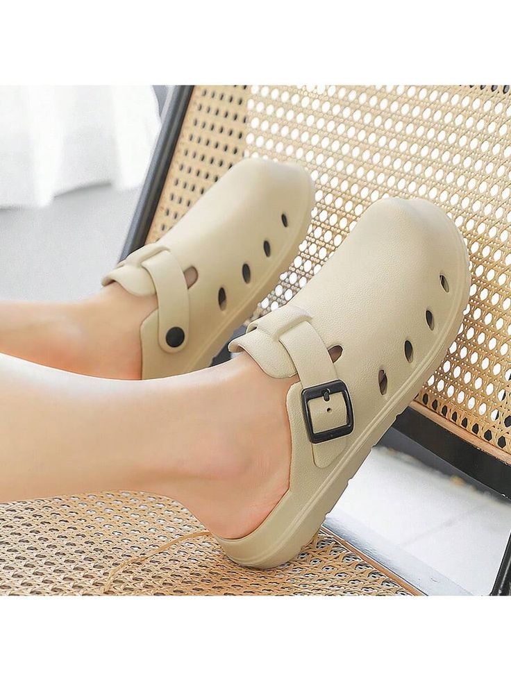 Summer Footwear Trends